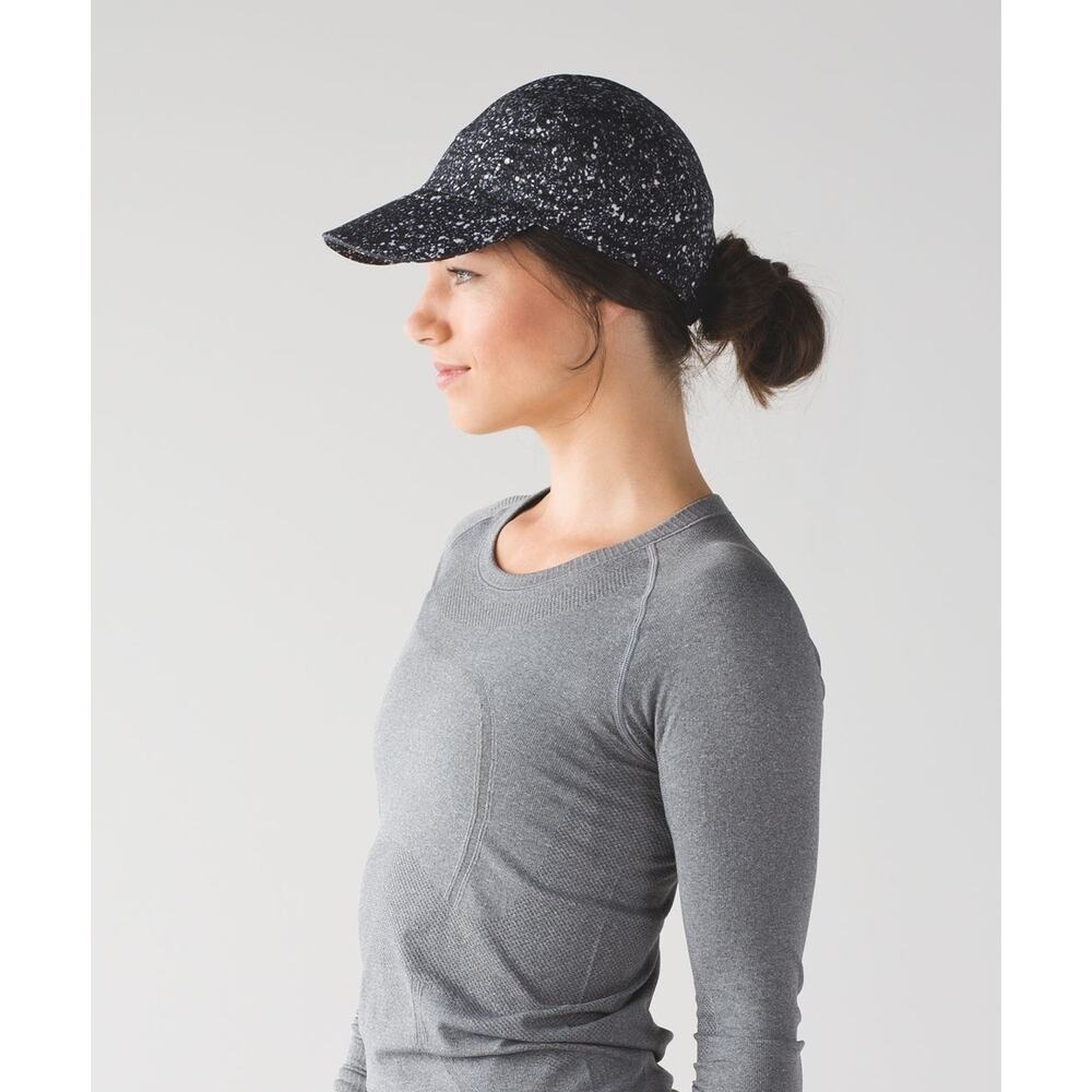 Lululemon Race To Place Run Hat 2.0 Black White Splatter EUC Adjustable - Picture 14 of 15